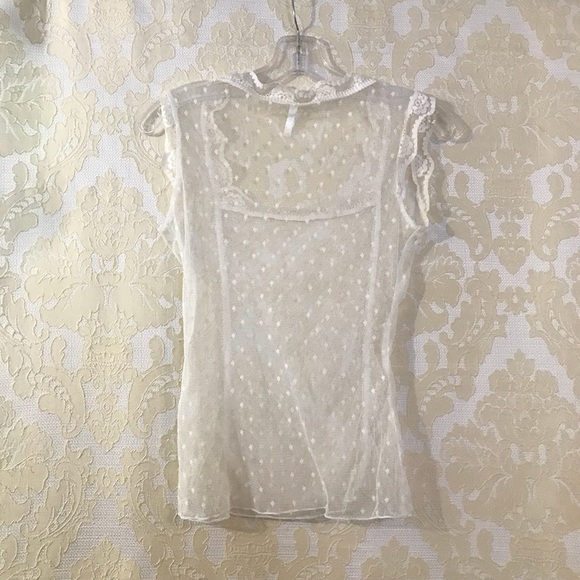 Beautiful lace top - Picture 5 of 5